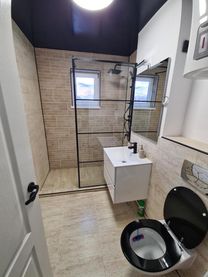 Lupeni Diamonds House 2アパートメント エクステリア 写真
